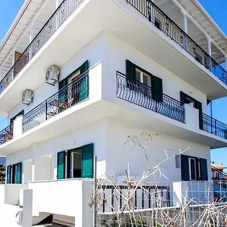 Yasmin Sea Bay Lygia (Lefkada)